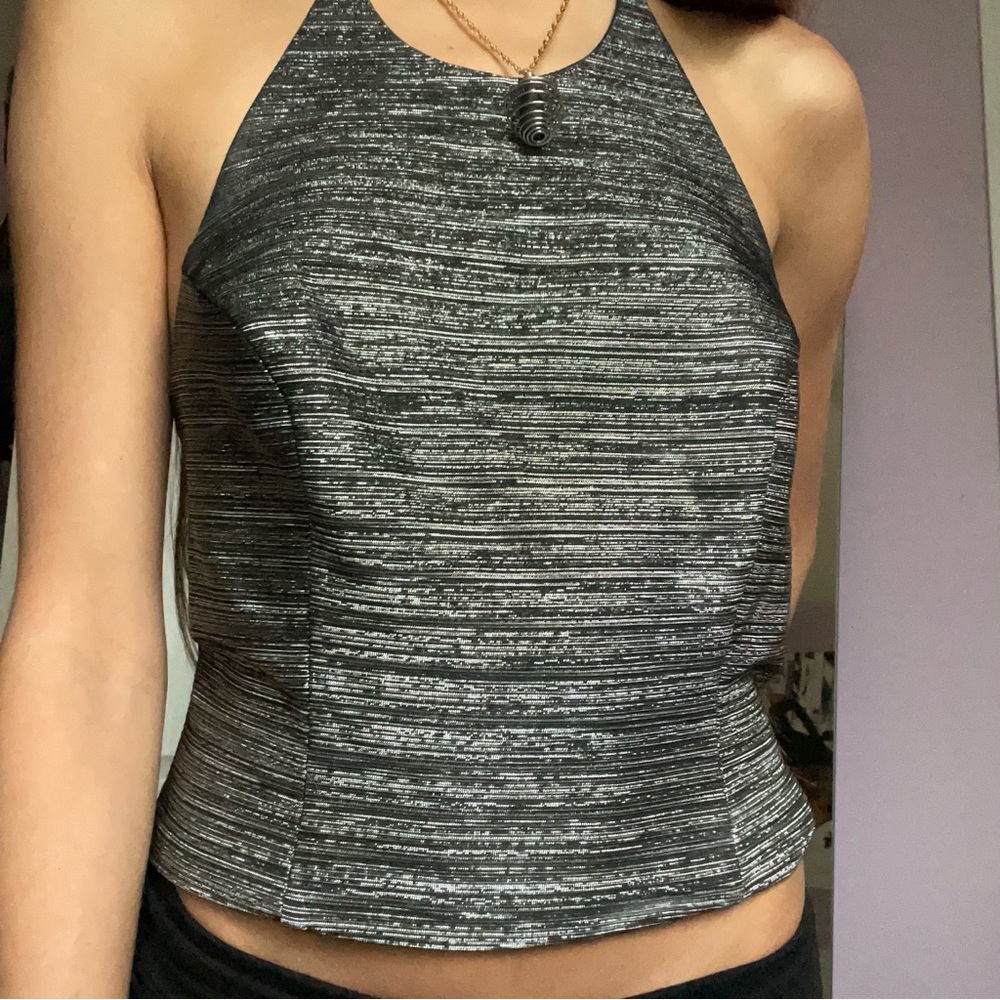 Y2k silver grey and black halter top 🩶🖤